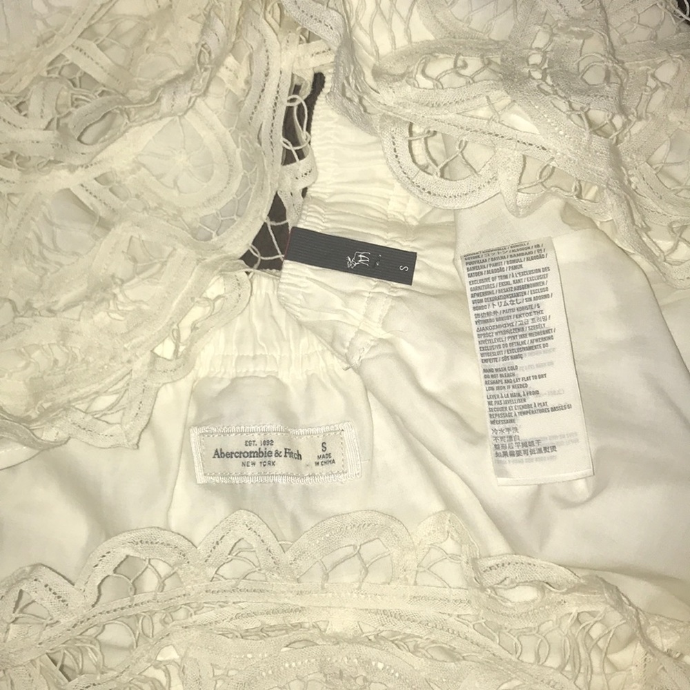 NEW Abercrombie & Fitch Crochet Lace Mini Skirt - Picture 4 of 8